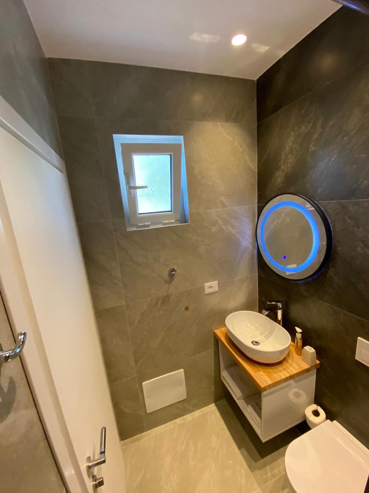 Sea Breeze Villa Sarandë 部屋 写真